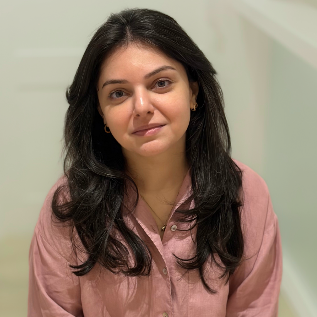 Kinza Front Picture Mobile